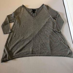 Lane Bryant Top silver/gray size 14-16